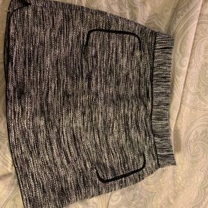 16 inch Armani Exchange skirt back zipper, EUC